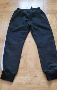 Spodnie dresowe czarne, 140