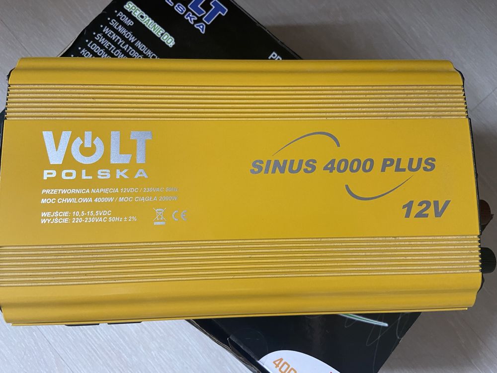 Volt Polska SINUS PLUS 4000 12/230V