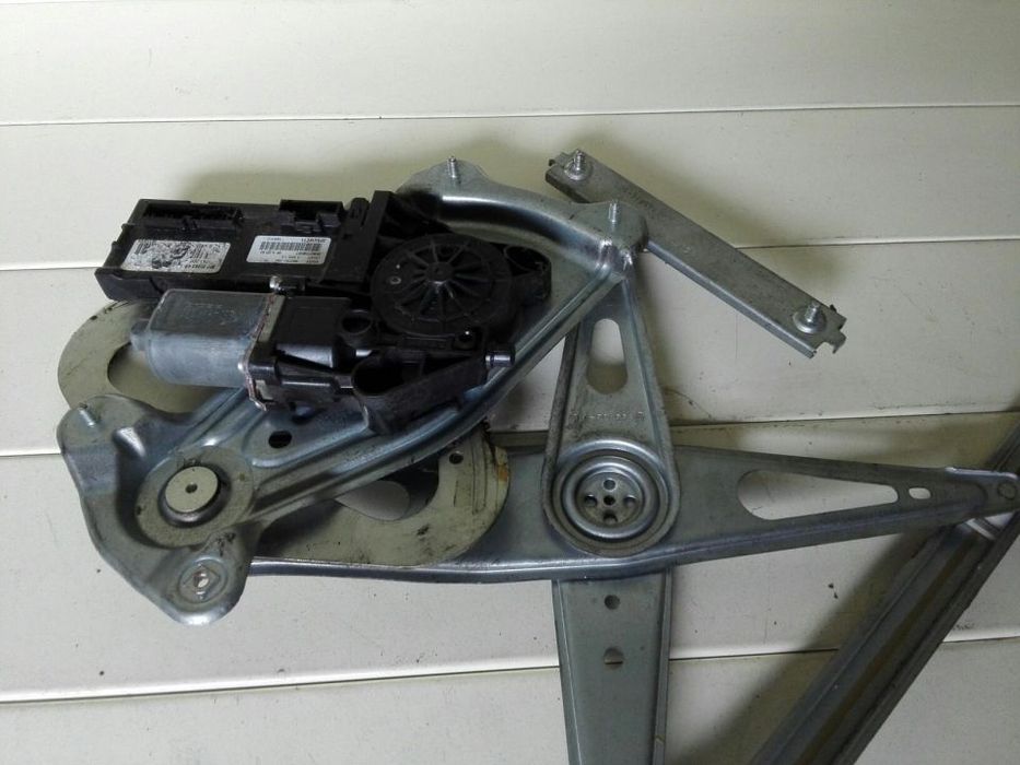 Elevador vidros frente esquerdo Renault megane coupe Gt Line