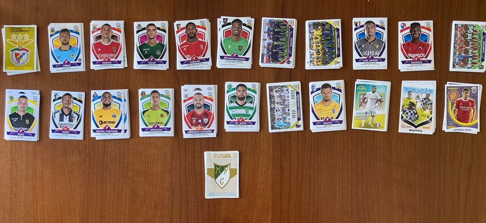 Cromos individuais Panini Futebol 22/23 - Stickers normais/especiais