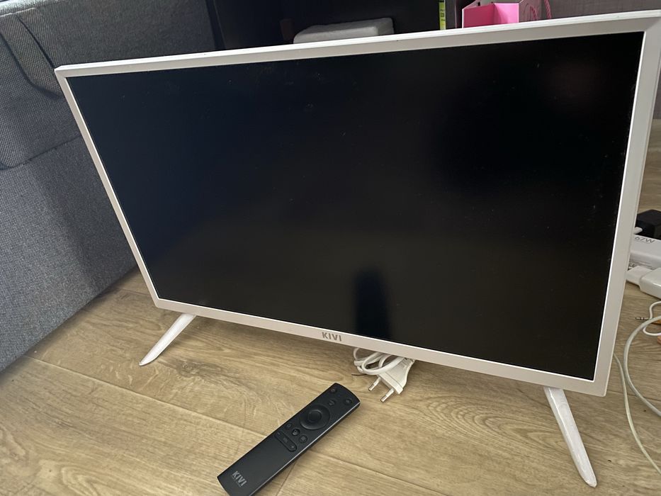 Телевизор Kivi 24FK30W 24 дюйма Смарт тв