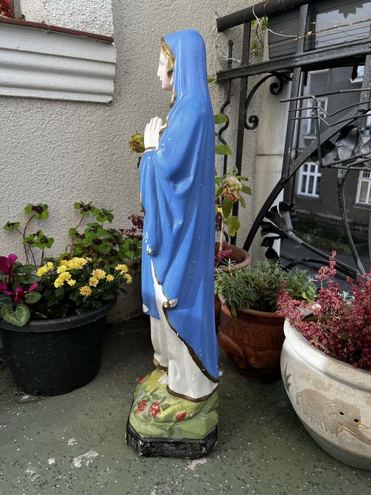 Figura Matki Boskiej przedwojenna