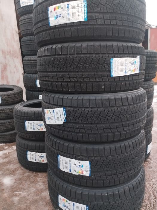 Шини Зимові
275/35 R19 100W XL Triangle SnowLink PL02