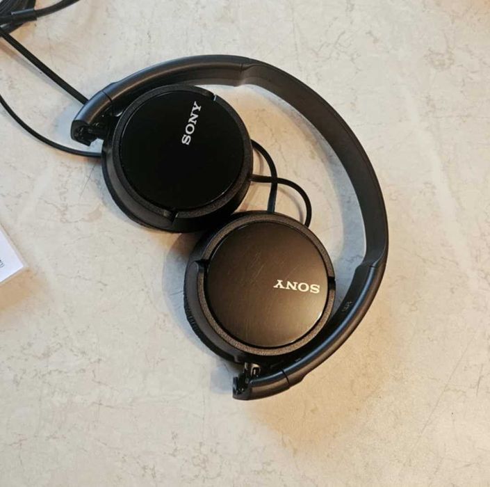 Słuchawki przewodowe SONY MDR-ZX110 Nauszne Czarne