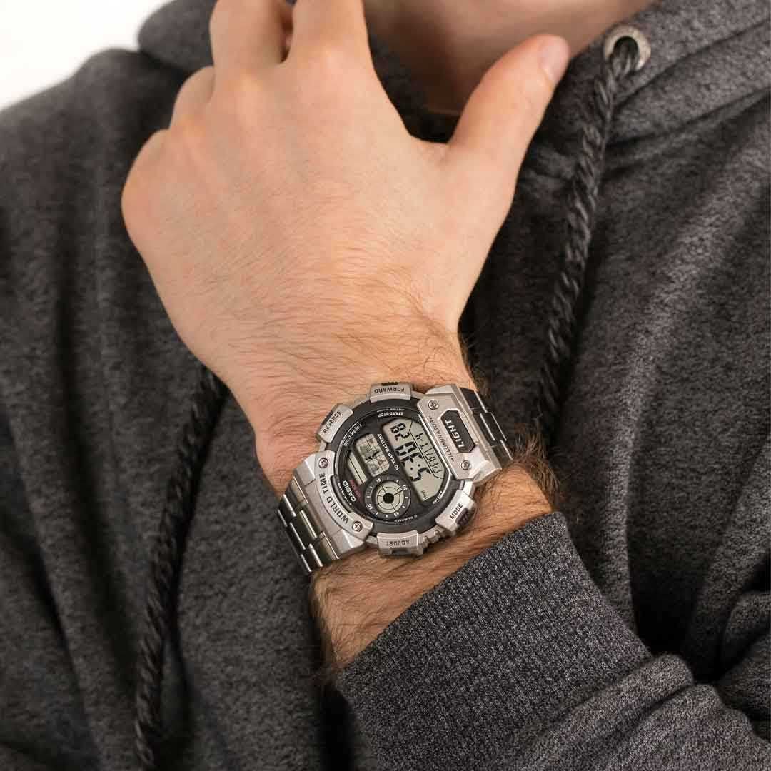 Чоловічий годинник Casio AE-1400WHD-1AVEF