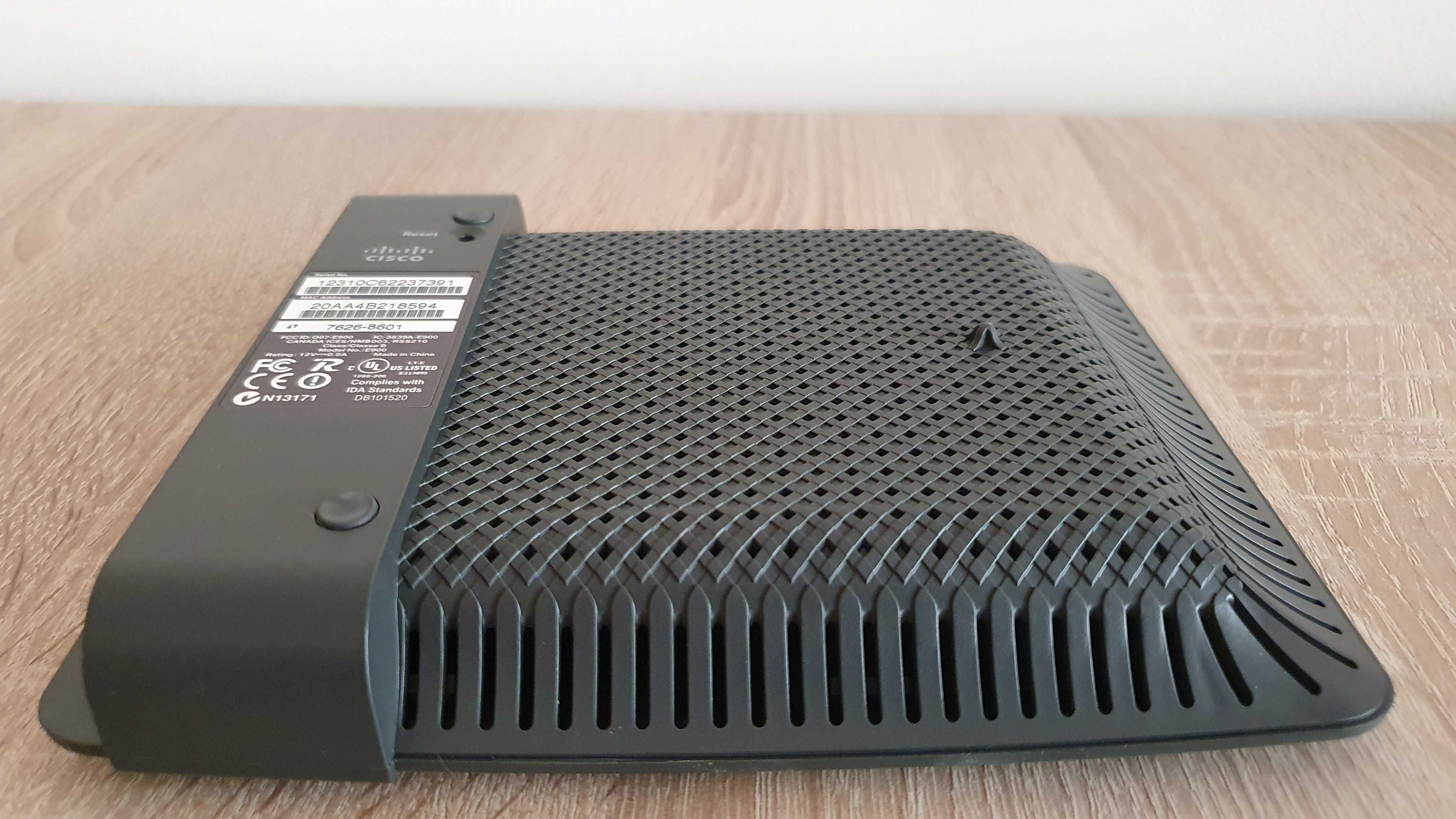 router Linksys E900 - wireless N300