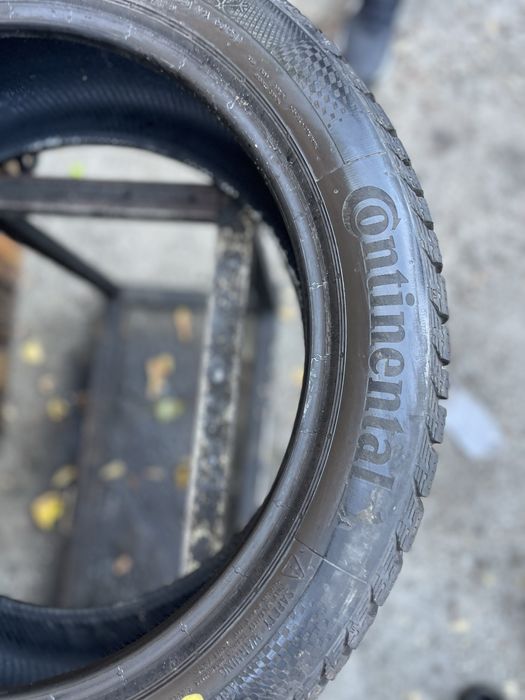 225/45 r18 зима шини Continental