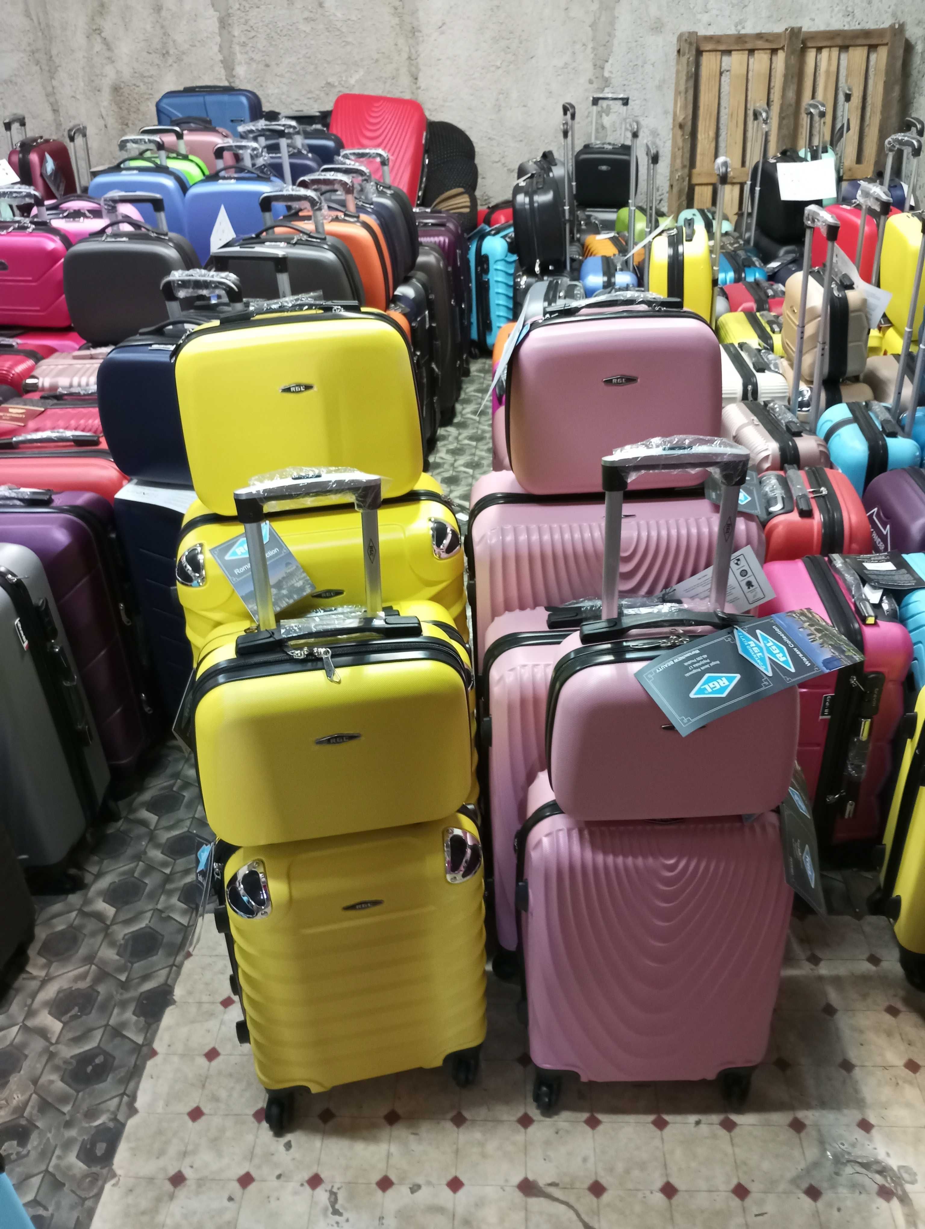 walizki podróżne na 4 kołach  duże xxl