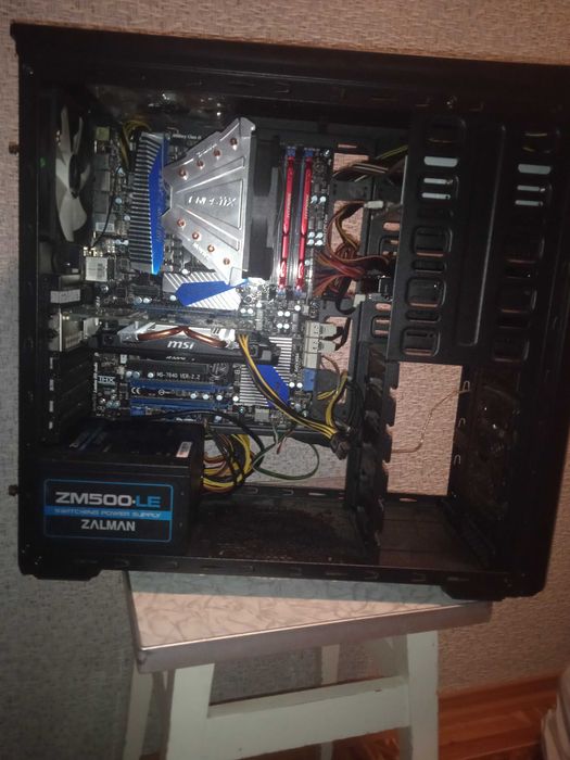 Игровой компьютерAMD FX-8350, 8 ядер, DDR3 16Gb, Видео AMD R7 260X 2Gb