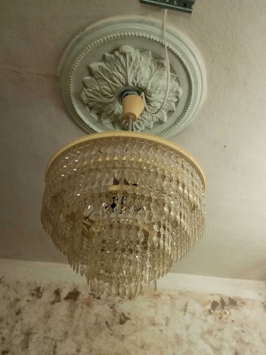 Люстра на 4 патрони