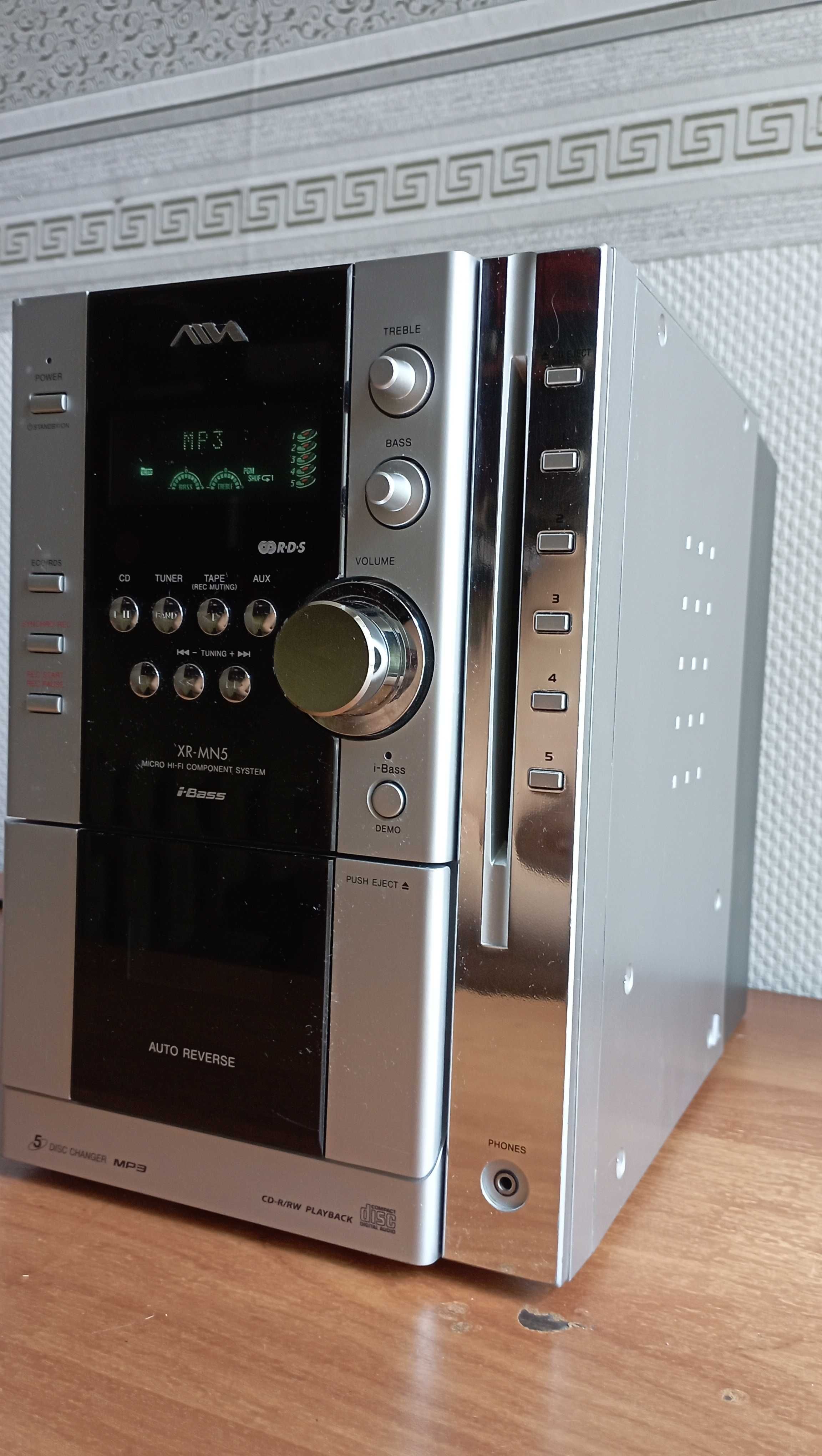 Продам музыкальный центр AIWA
