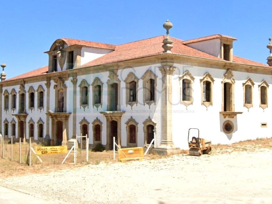 Solar dos Pimentéis, Palácio para recuperar em Mogadouro, Bragança