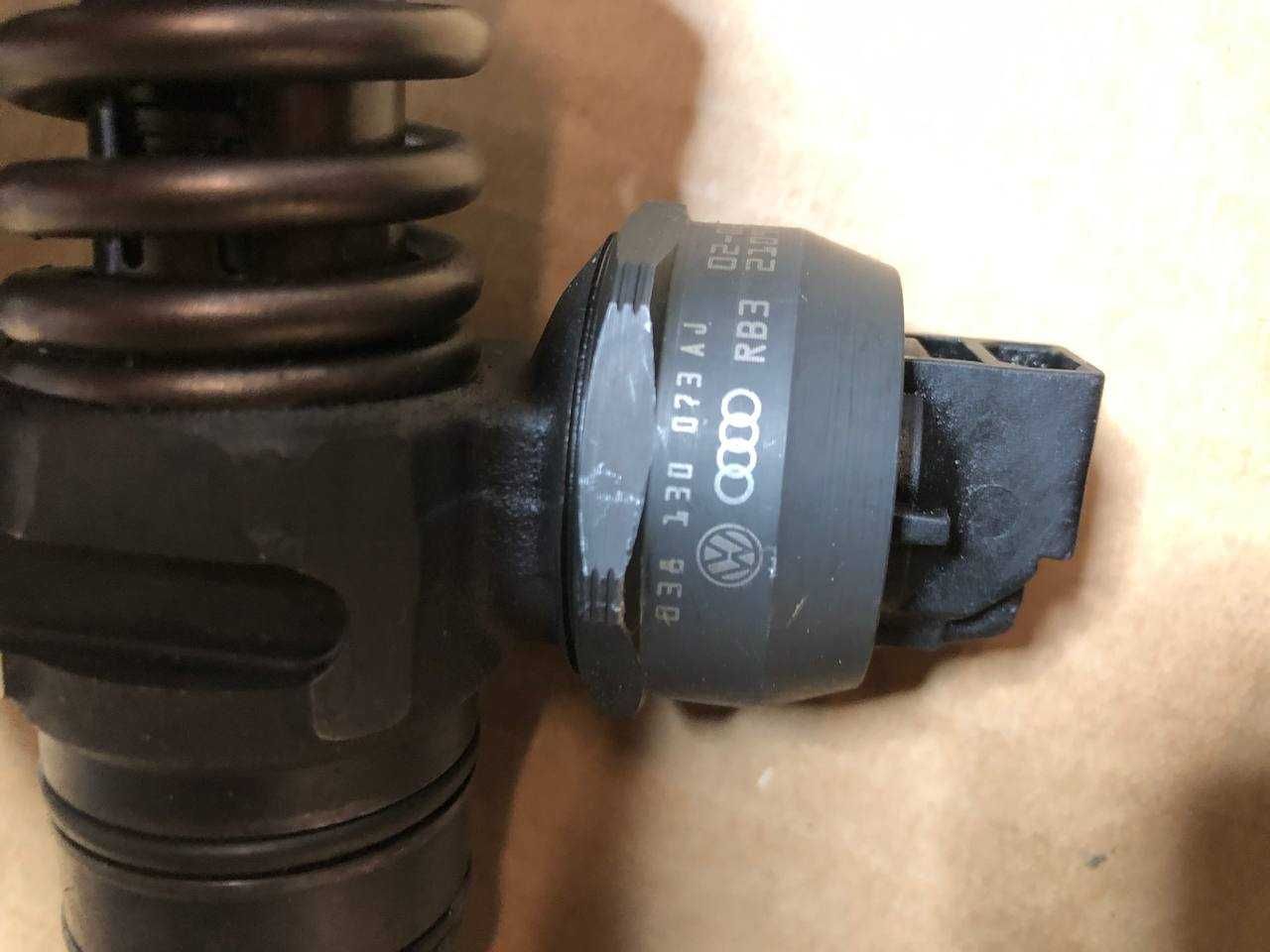 Насос Форсунки 0414720037 038130073AJ 1.9 TDI VW Audi Seat Skoda
