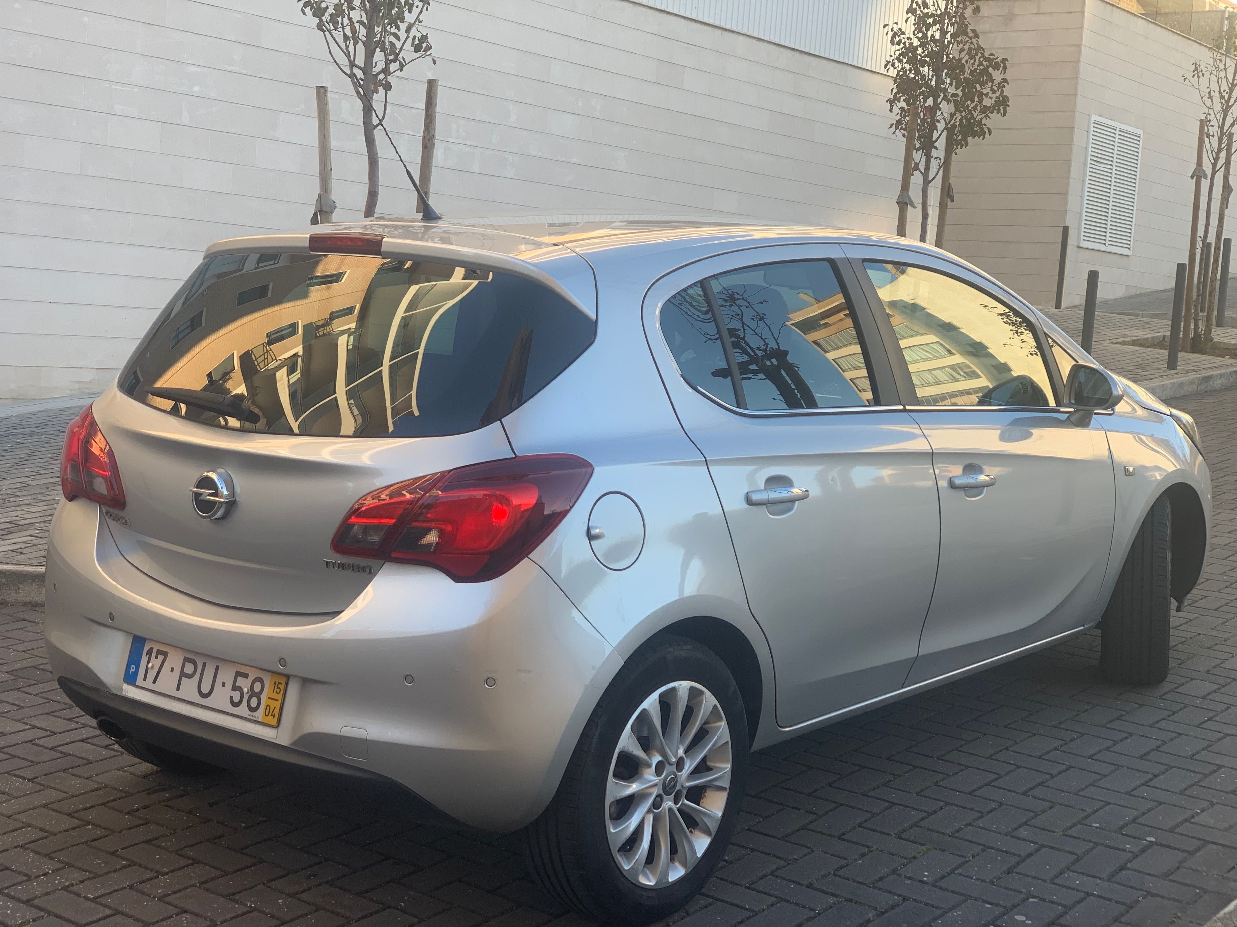 Opel Corsa Cosmo full extras estaciona sozinho revisões na Opel