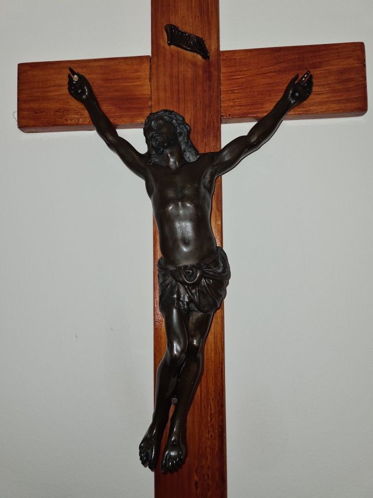 Cruz de Cristo em Bronze