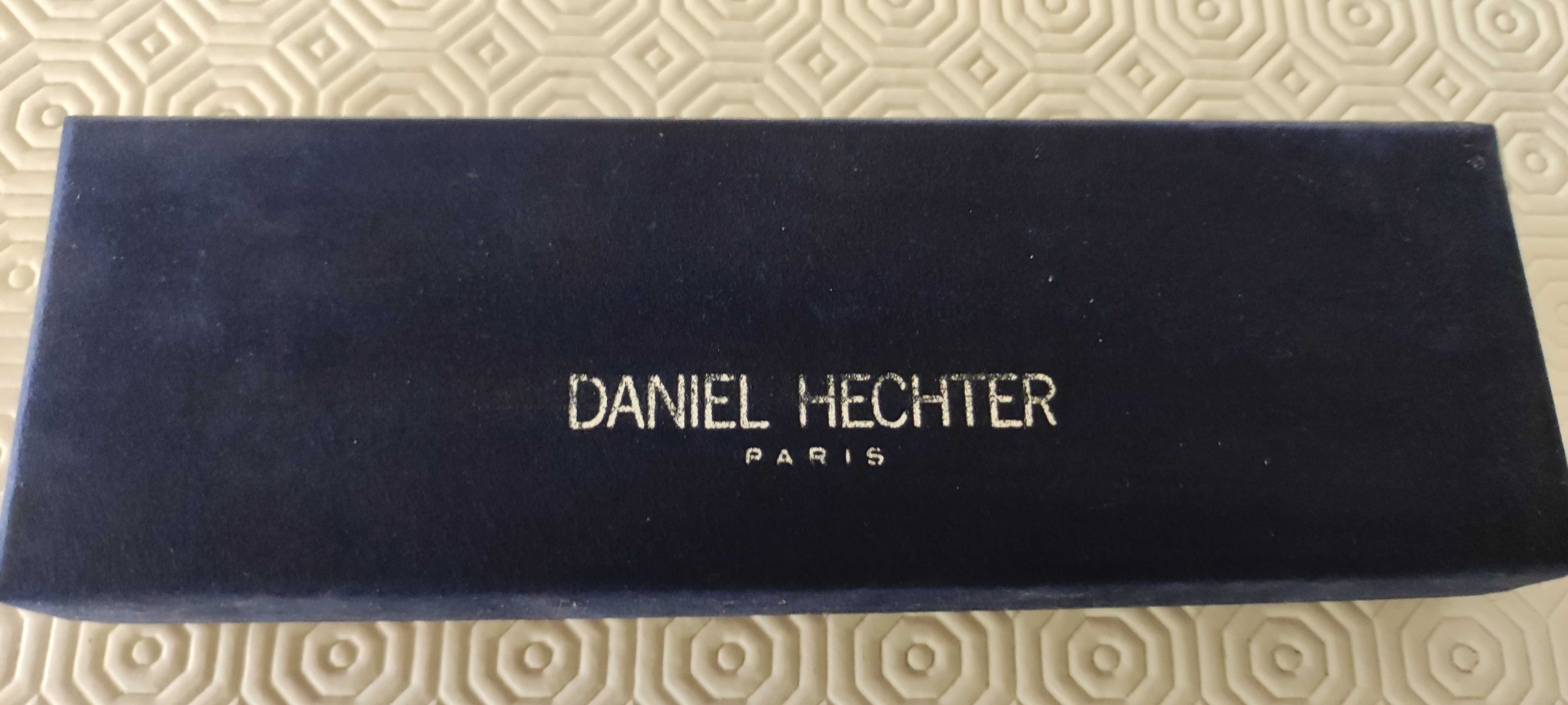 Caneta esferográfica Daniel
Hechter Paris