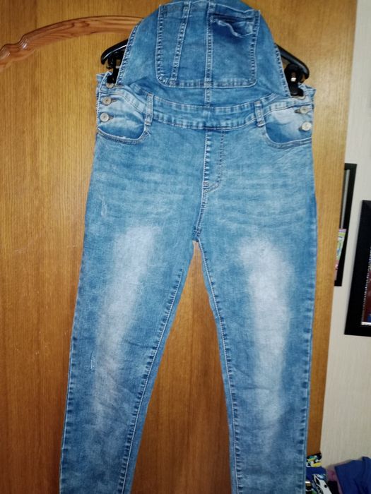 Продам джинсы, комбез, 48-52р.
