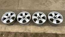 FELGI ORYGINALNE ALUMINIOWE 17&#039;&#039; MERCEDES E KLASA W 211