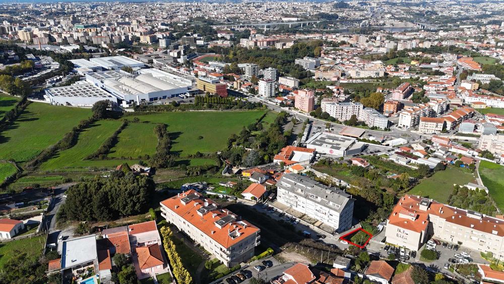 Terreno Urbanizável | Com PIP | 
Oliveira do Douro | Vila nova Gaia