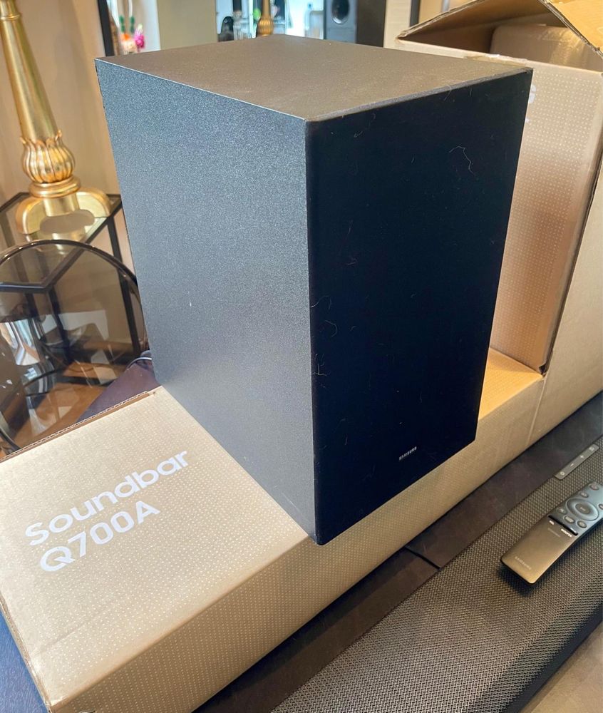 Soundbar Samsung Model HW-Q700A