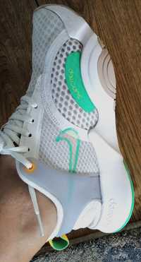 Buty nike superrep