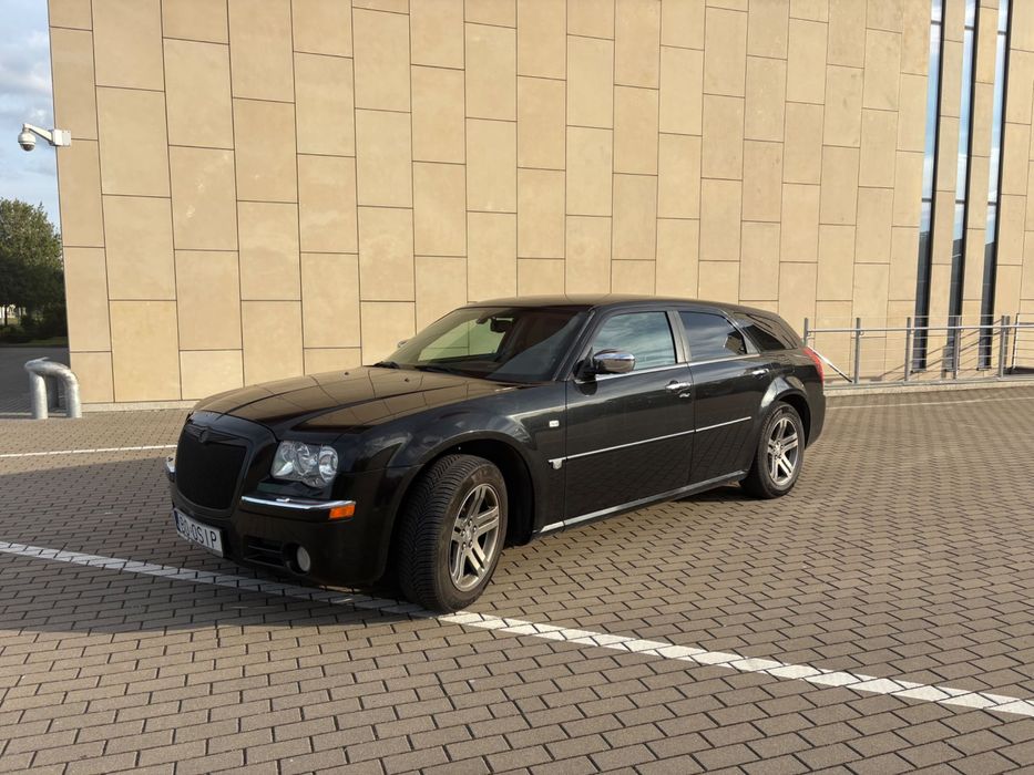 Piękny Chrysler 300 C