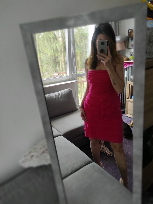 Różowa sukienka ołówkowa S/M