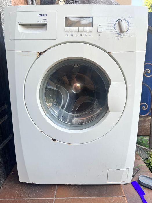 пральна машина zanussi zws3121