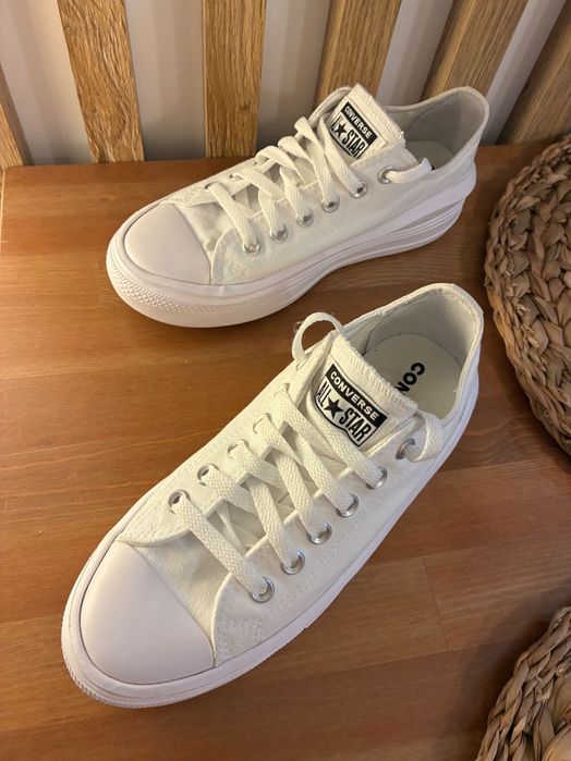 Białe wygodne Converse 38 24,5 cm na platformie