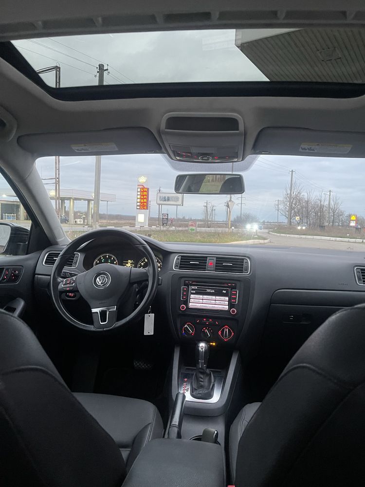 VW Jetta 6 2.5 автомат