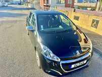 Carro peugeot 208