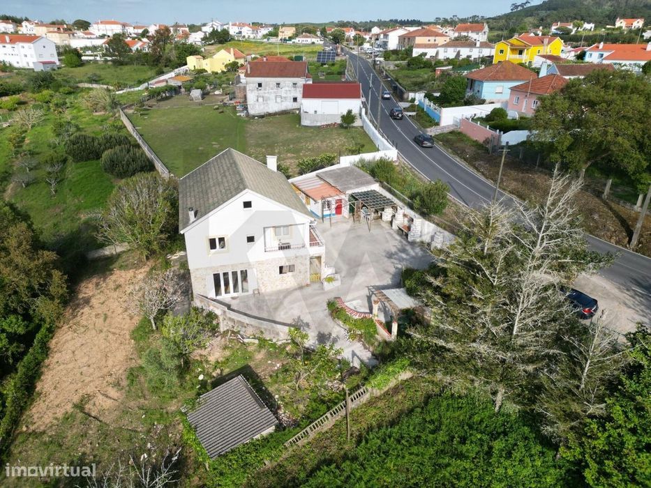 Moradia T3 Isolada inserida em lote de 1115m2 em Zona Calma de Campo -