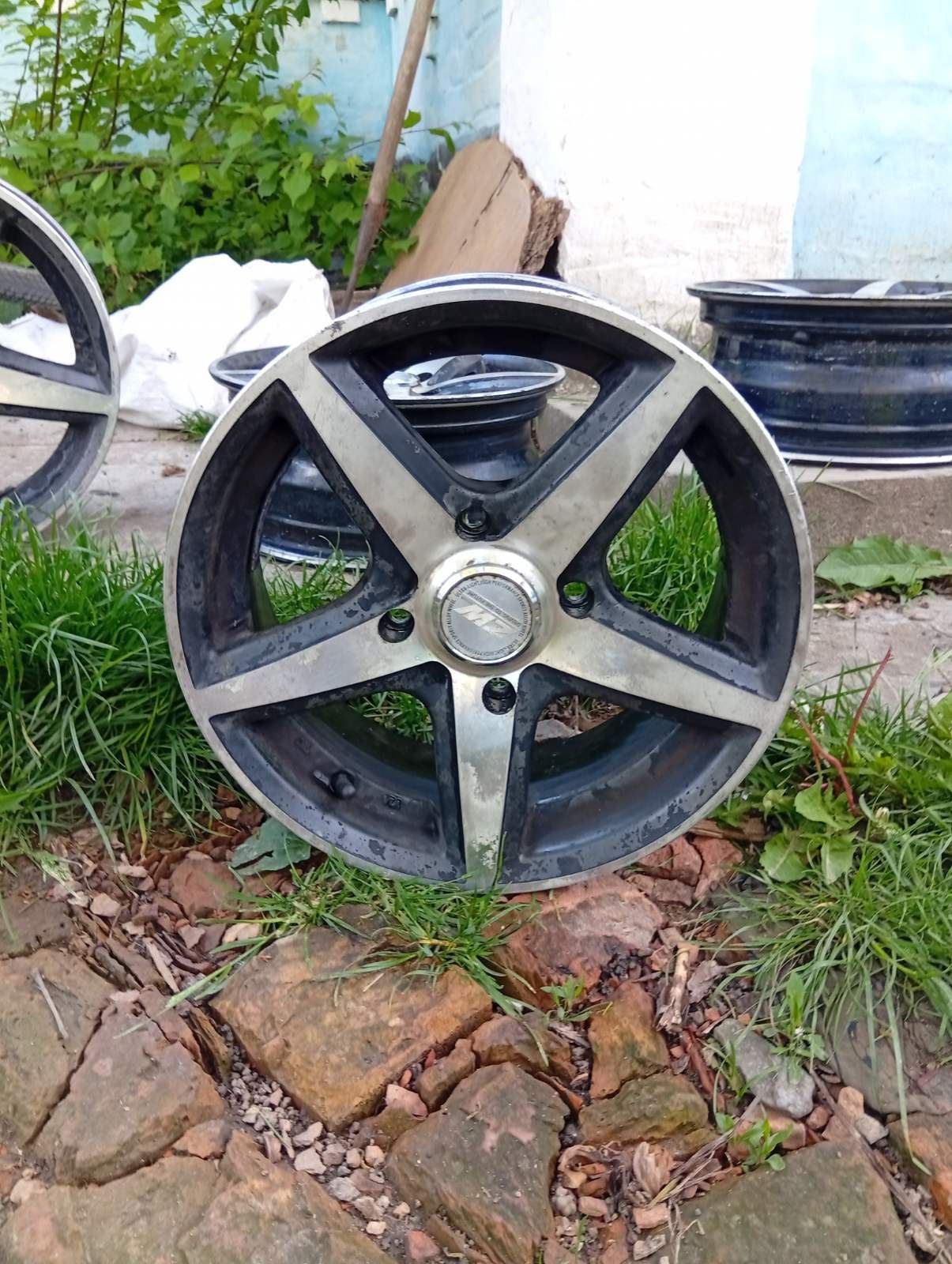 Диски r14 бу 4000грн комплект