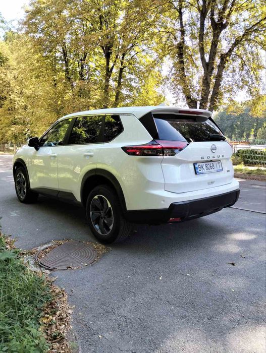Nissan Rogue T33,2024 SV, майже нове авто