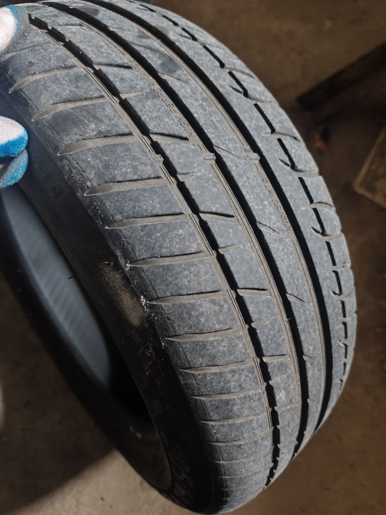 Продам шини,без порізів і проколів 2019року