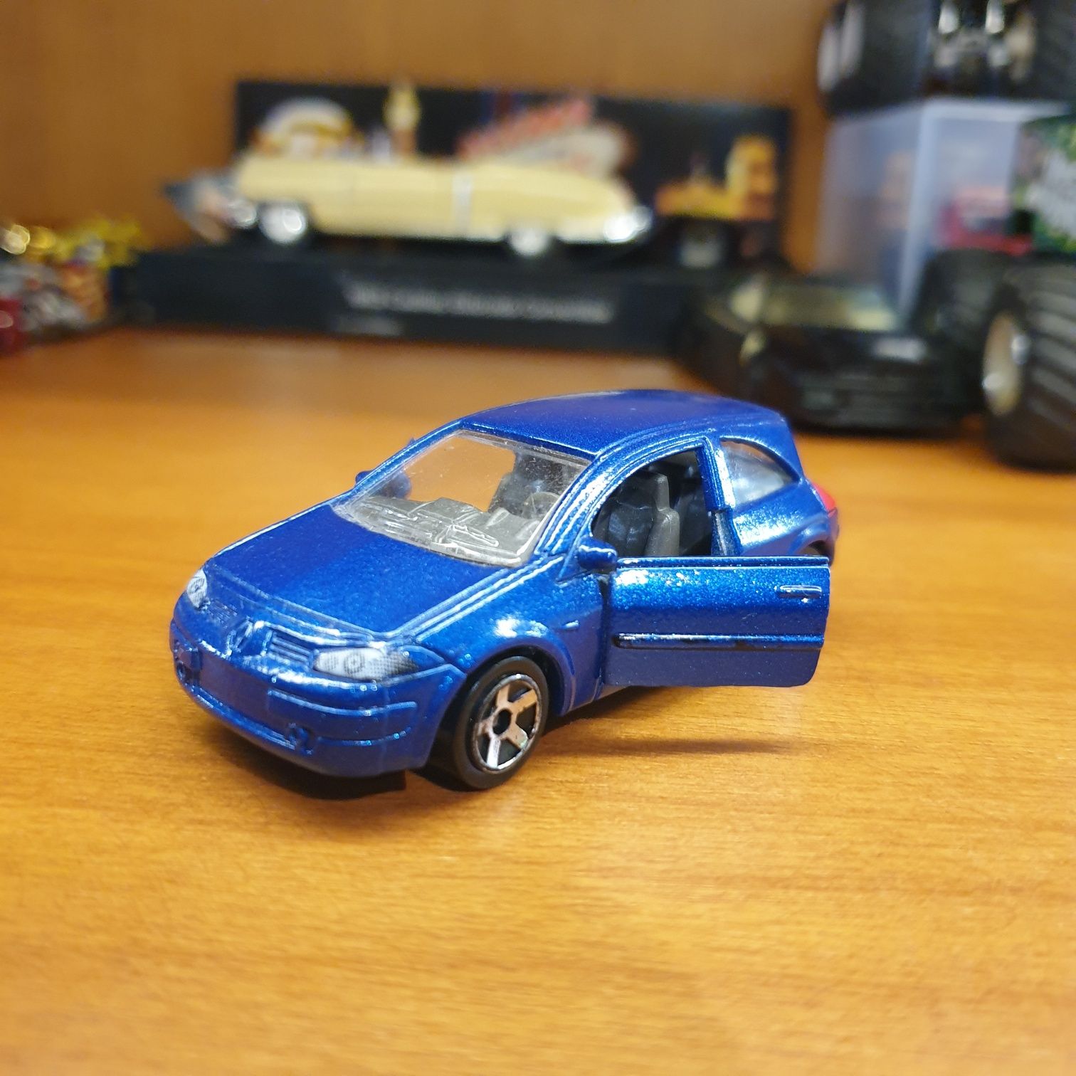 Carros 1/64 Majorette