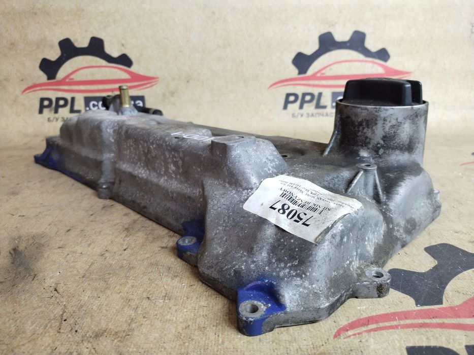 Nissan Note E11 2004-2013 крышка клапанная ГБЦ головки блока цилиндров