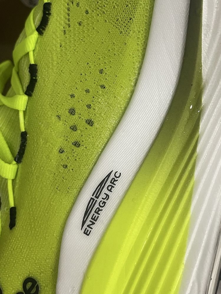 Бігові кросівки від New Balance