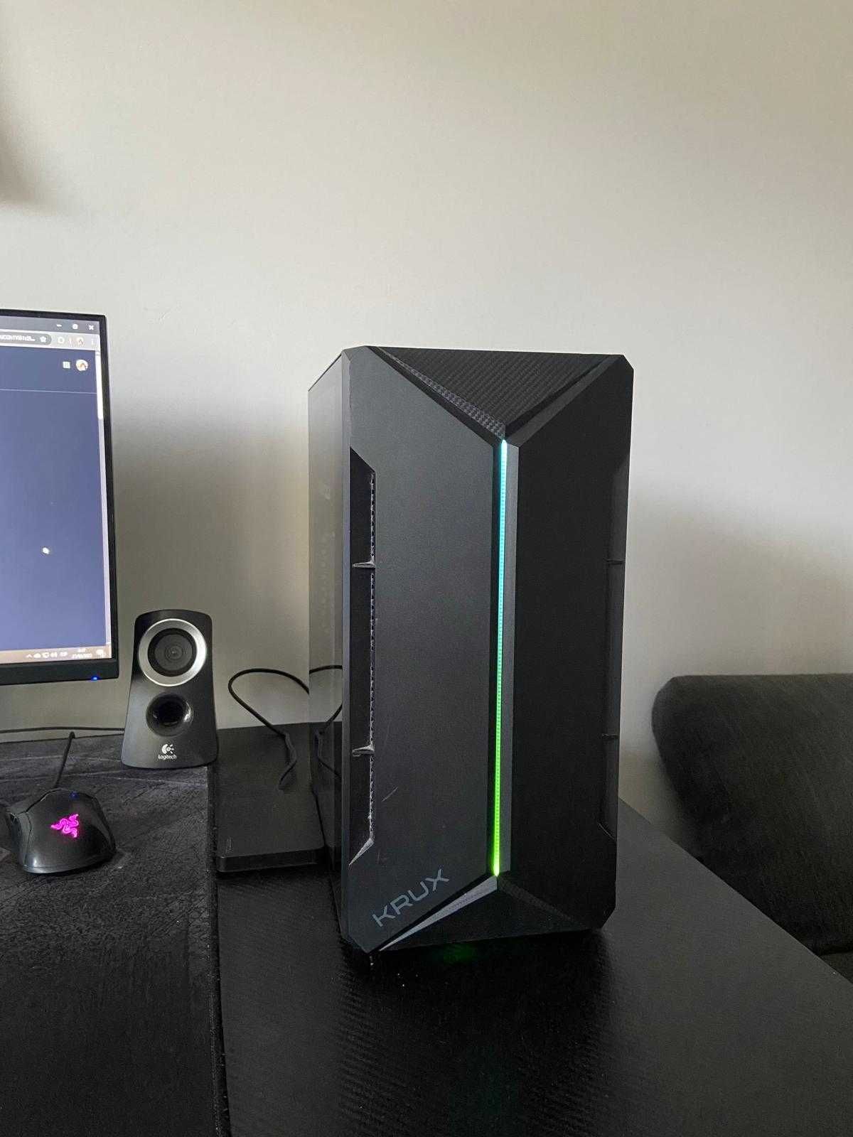 Komputer gamingowy + monitor Acer + klawiatura mechaniczna Volcano