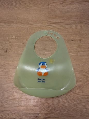 Слюнявчик Canpol babies пластиковый для кормления