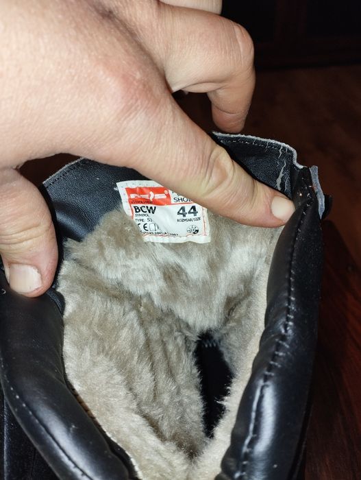 Buty robocze,nowe, zimowe, ocieplenie. Rozmiar 44