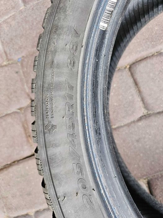 opona HANKOOK 17.