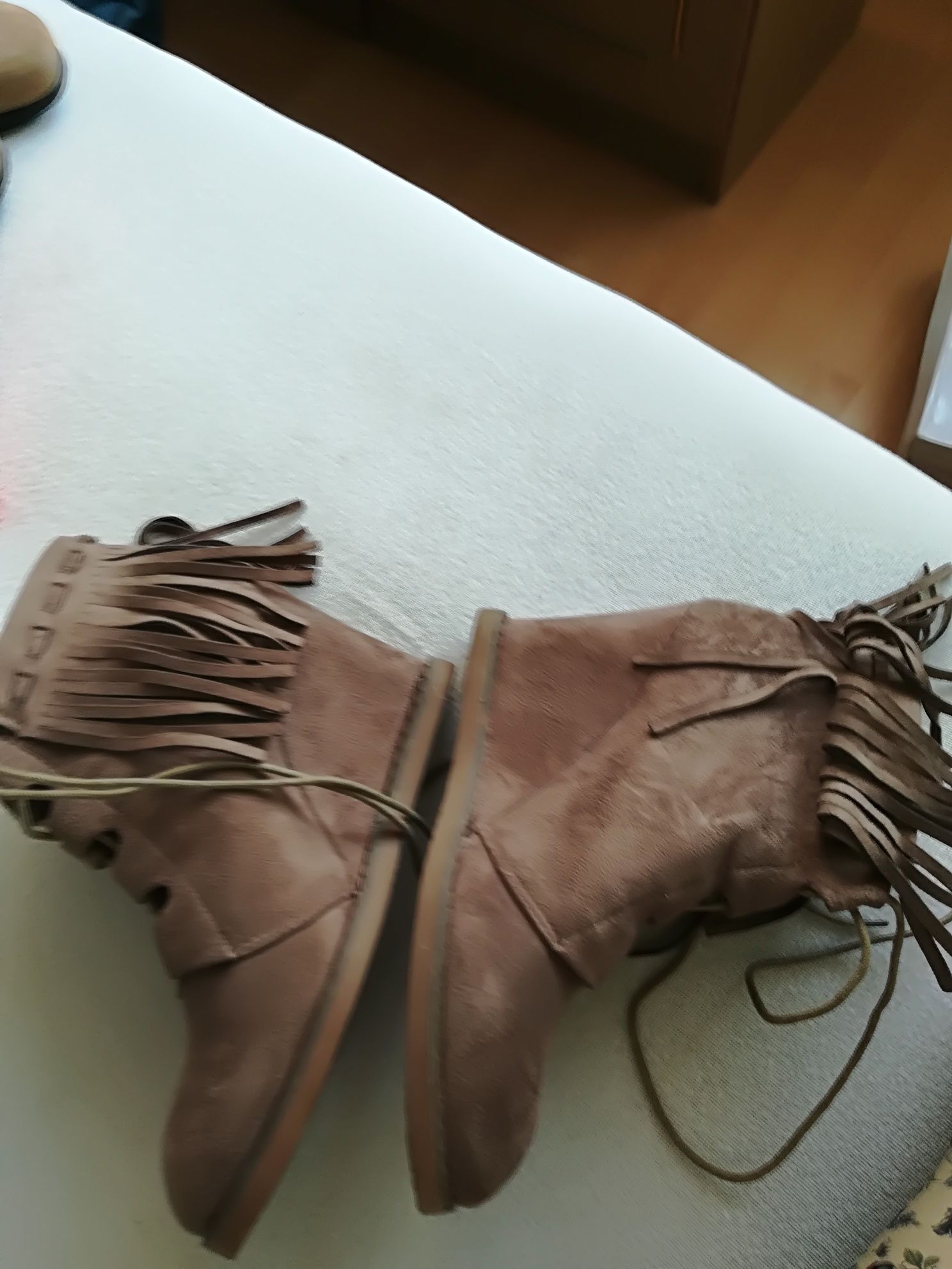 Brązowe botki 40