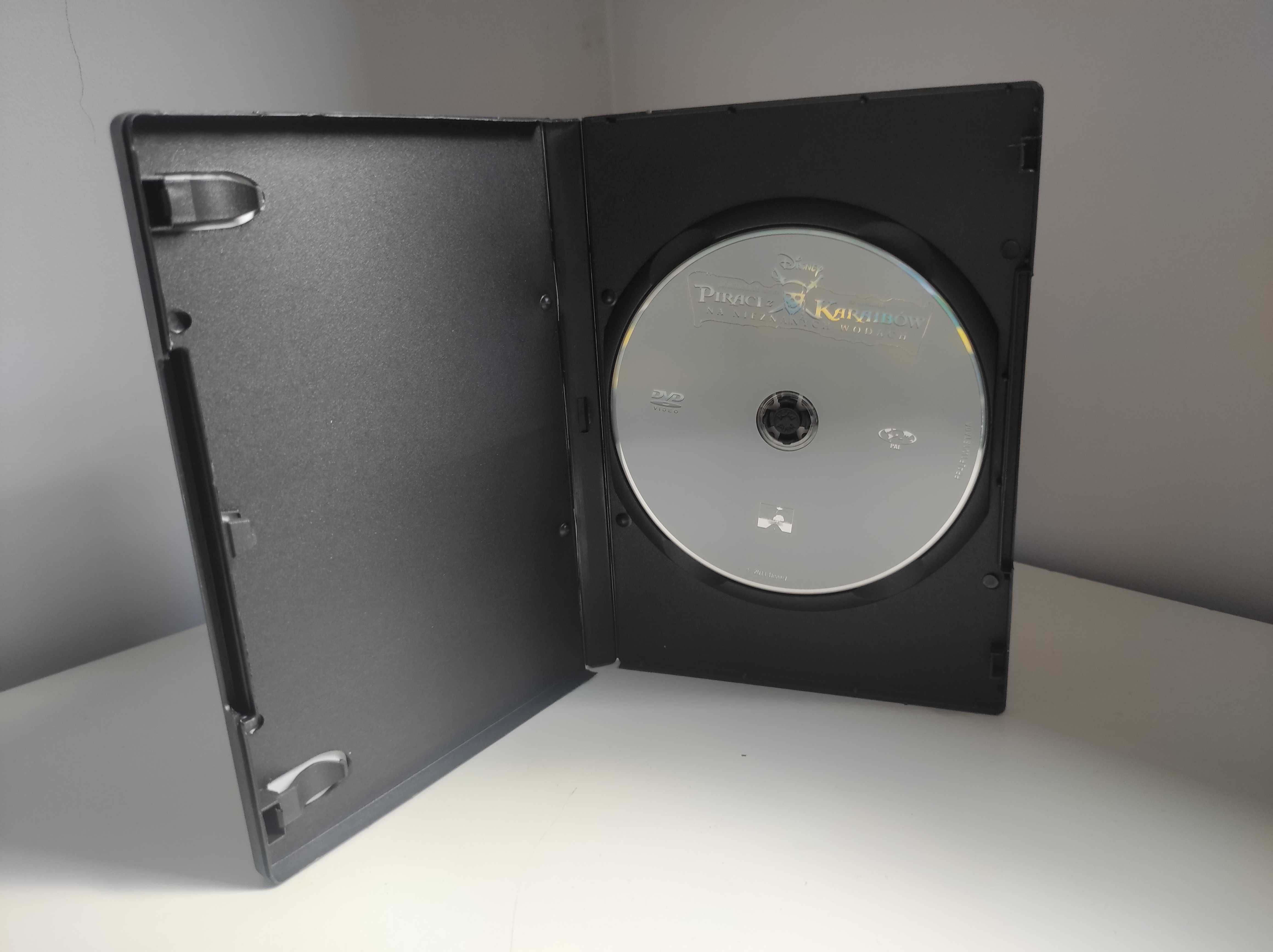 DVD Piraci z Karaibów: Na nieznanych wodach