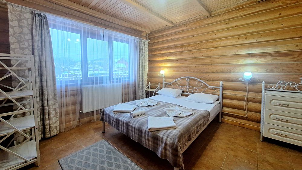 Котедж в Карпатах.  Відпочинок в горах