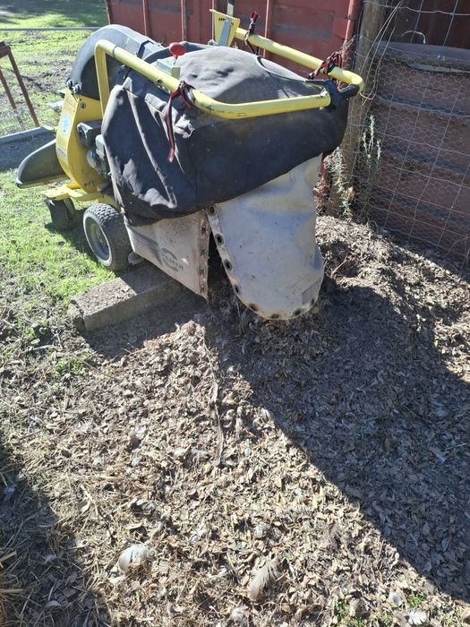 Aspirador de folhas industrial e outros