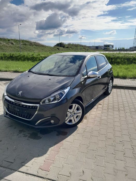 Peugeot 208, 2016r.1.2benzyna