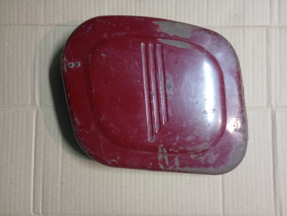 Бардачок мотоцикла ява старушка правий.