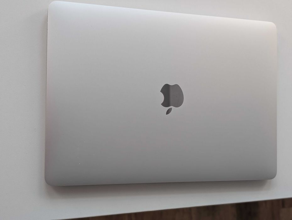 MacBook Air 13" M1 (2020) • 8GB / 256GB • ІДЕАЛЬНИЙ стан