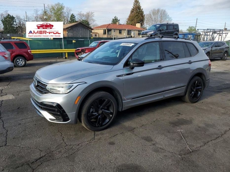 Volkswagen Tiguan Se R-Line Black, 2023r., 2.0L